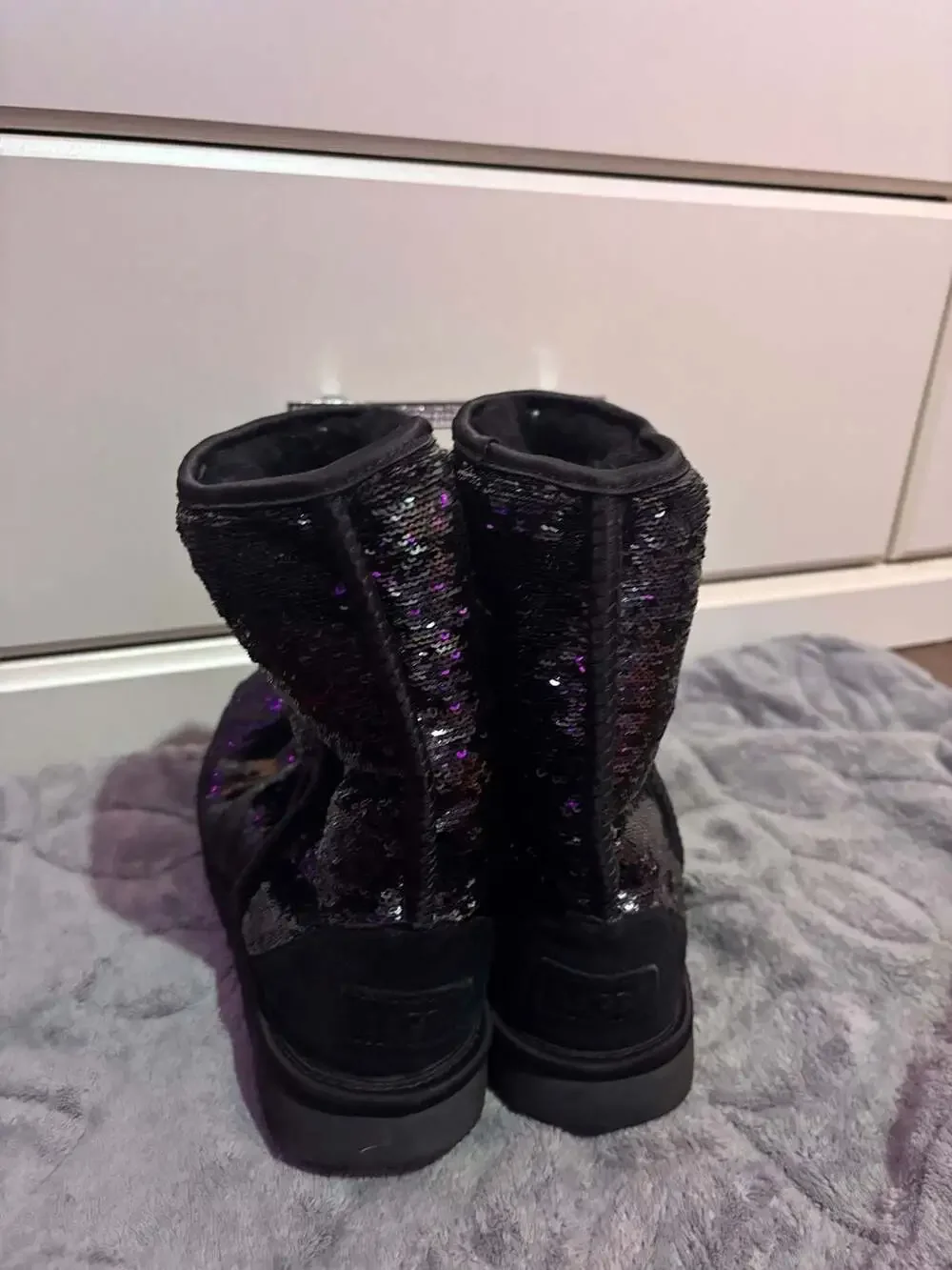 UGG Classic Short Chunky Sequin Black Winter Boots 10
